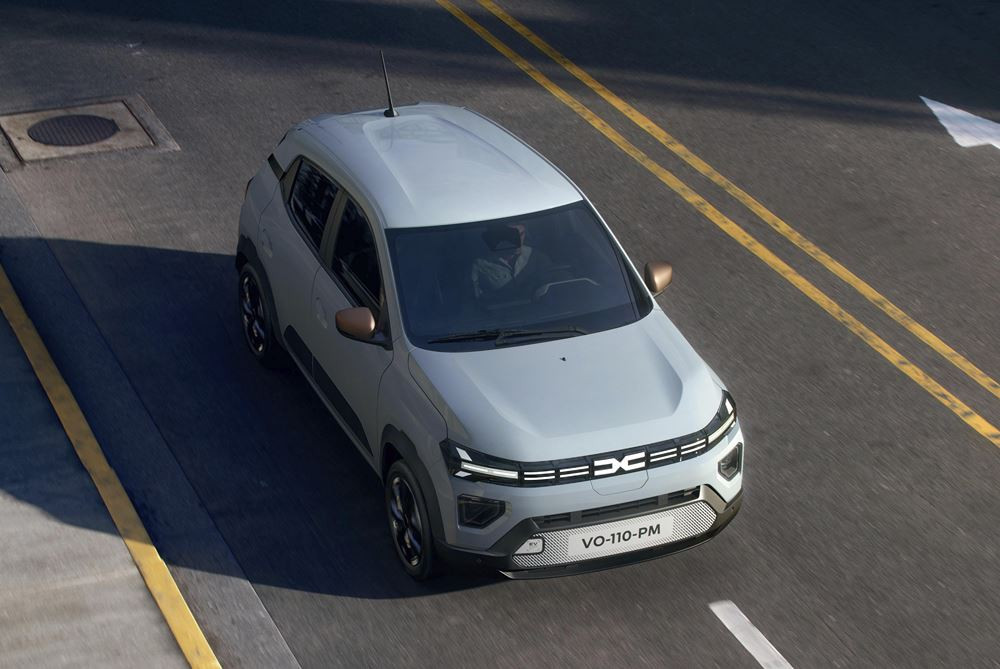 La petite citadine électrique Dacia Spring reçoit une plateforme mise à jour