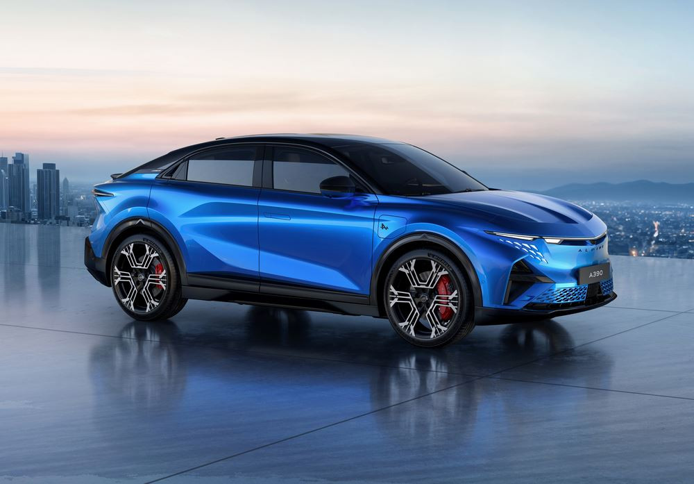 Le sport fastback compact électrique Alpine A390 repose sur un système de variation active de couple