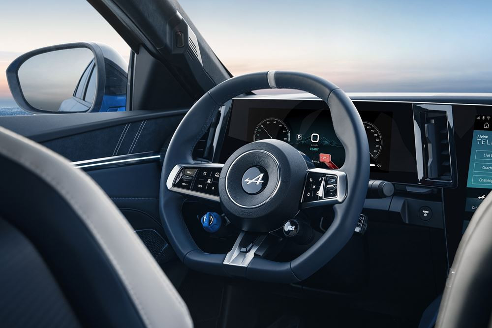 Le sport fastback compact électrique Alpine A390 repose sur un système de variation active de couple