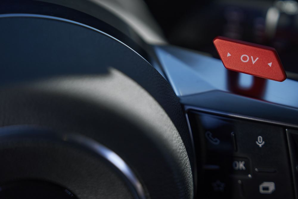 Le sport fastback compact électrique Alpine A390 repose sur un système de variation active de couple