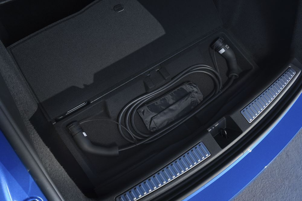 Le sport fastback compact électrique Alpine A390 repose sur un système de variation active de couple