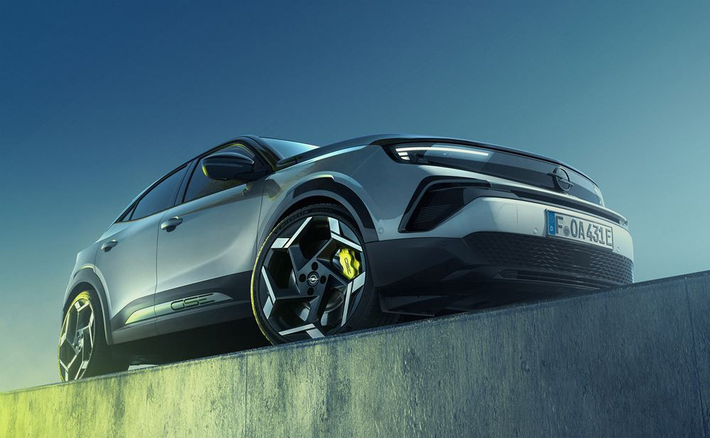 Le SUV urbain électrique Opel Mokka GSE embarque un bloc électrique de 281 ch