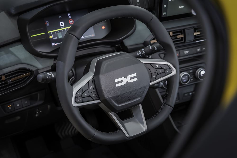 La berline polyvalente typée outdoor Dacia Sandero Stepway offre plus d'agrément de conduite