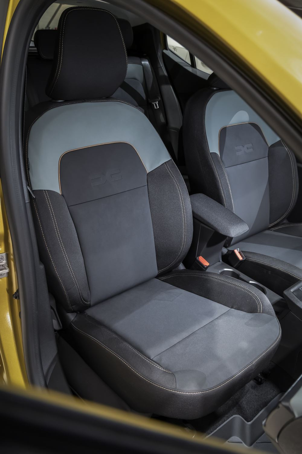 La berline polyvalente typée outdoor Dacia Sandero Stepway offre plus d'agrément de conduite