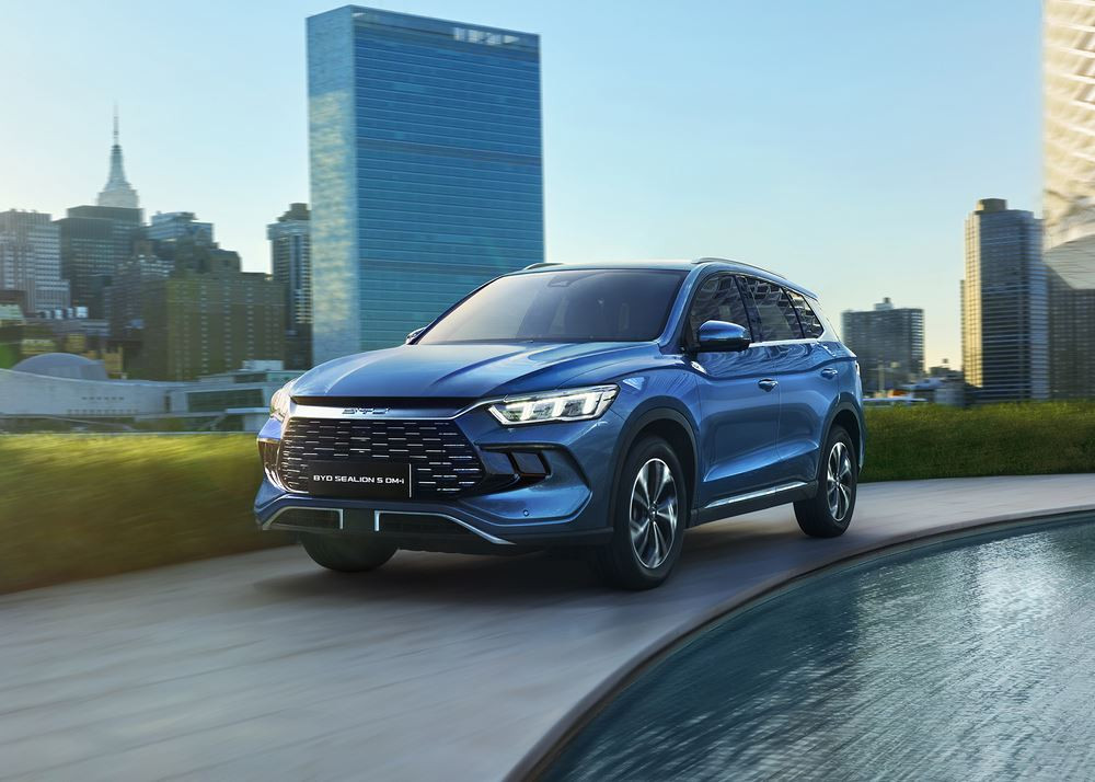 Le SUV familial Byd Sealion 5 DM-i à technologie Super Hybride propose une grande autonomie sur les longs trajets