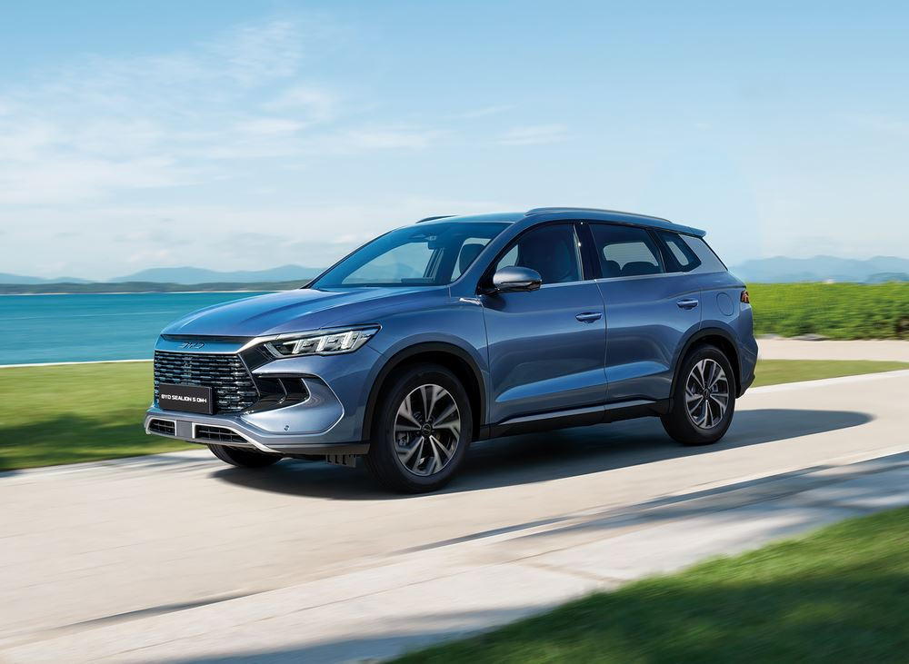 Le SUV familial Byd Sealion 5 DM-i à technologie Super Hybride propose une grande autonomie sur les longs trajets
