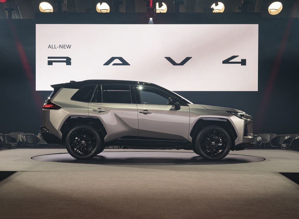 La sixième génération du Toyota RAV4 Hybride arbore un design extérieur robuste