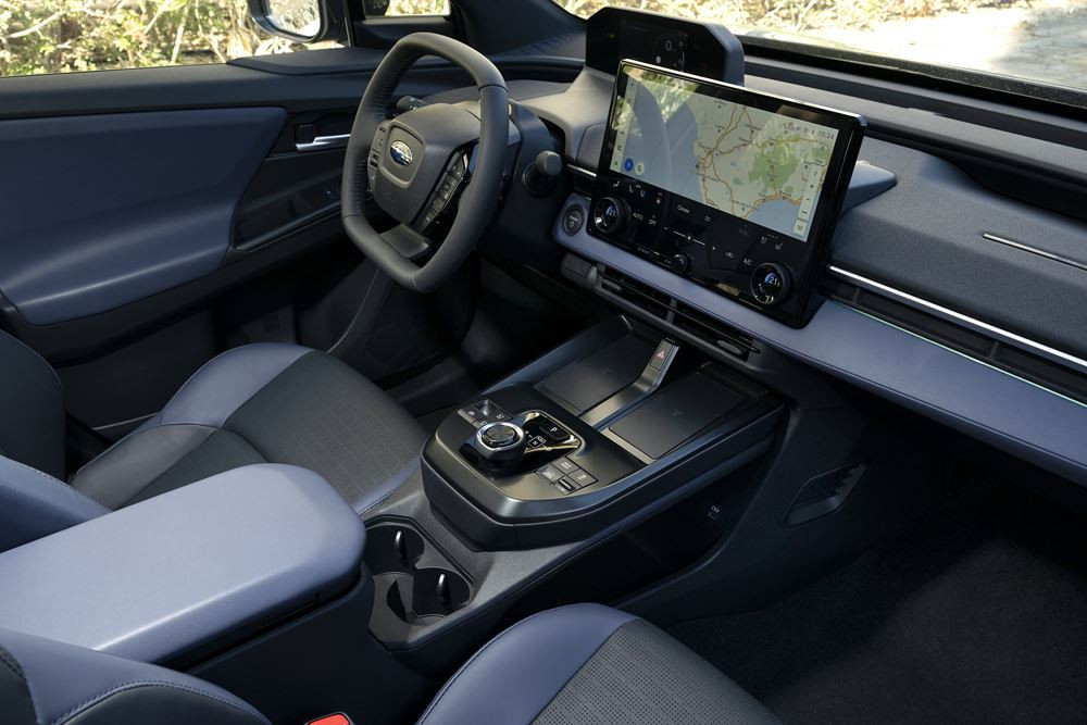 Le SUV électrique de taille intermédiaire Subaru Solterra mis à jour en approche