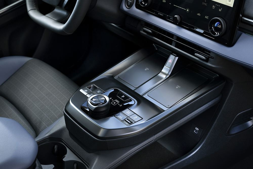 Le SUV électrique de taille intermédiaire Subaru Solterra mis à jour en approche