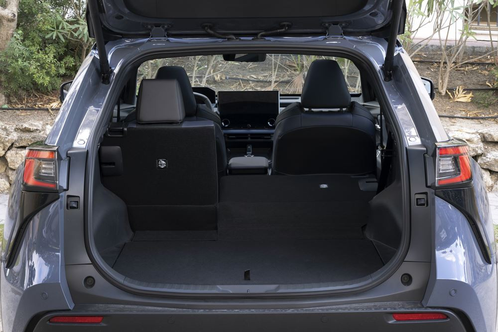 Le SUV électrique de taille intermédiaire Subaru Solterra mis à jour en approche