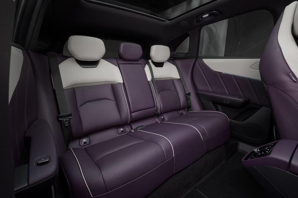 Le SUV électrique de taille moyenne Mazda CX-6e 190 kW 78 kWh affiche une autonomie WLTP de 484 km