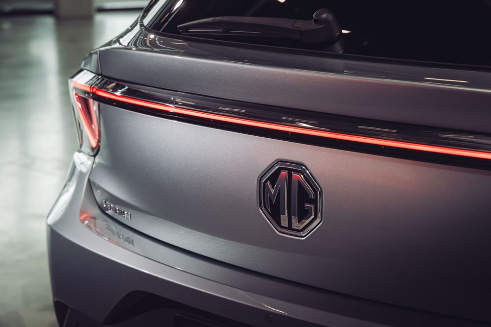 La berline compacte MG4 EV Urban vise les automobilistes à la recherche de leur premier véhicule électrique