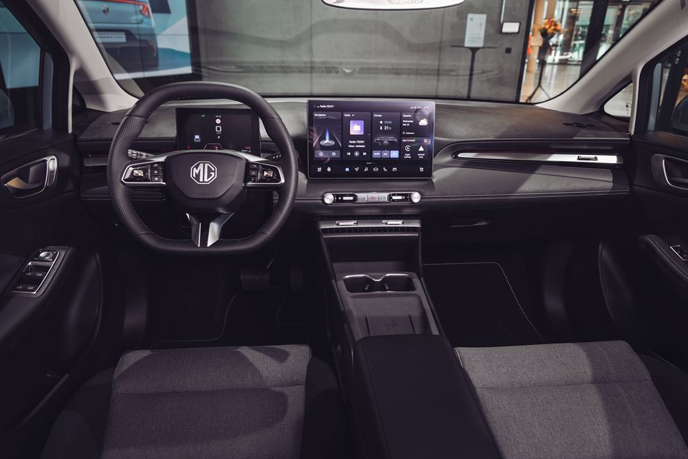 La berline compacte MG4 EV Urban vise les automobilistes à la recherche de leur premier véhicule électrique