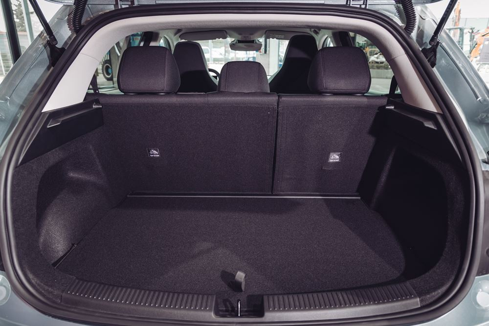 La berline compacte MG4 EV Urban vise les automobilistes à la recherche de leur premier véhicule électrique