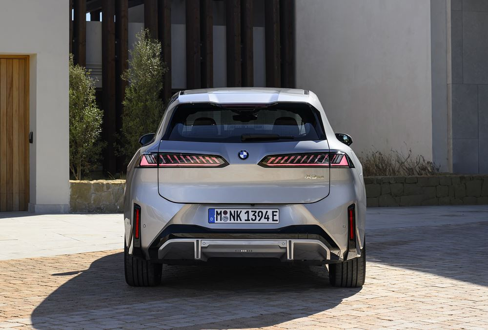 La BMW iX3 électrique de nouvelle génération marque un bond technologique majeur