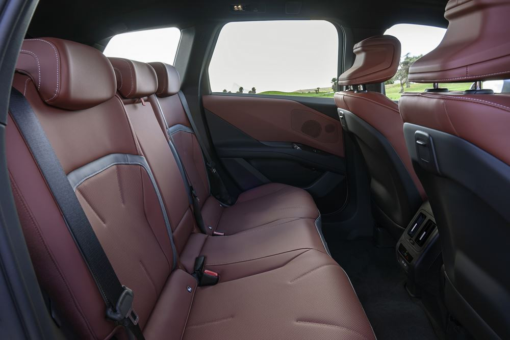 La BMW iX3 électrique de nouvelle génération marque un bond technologique majeur