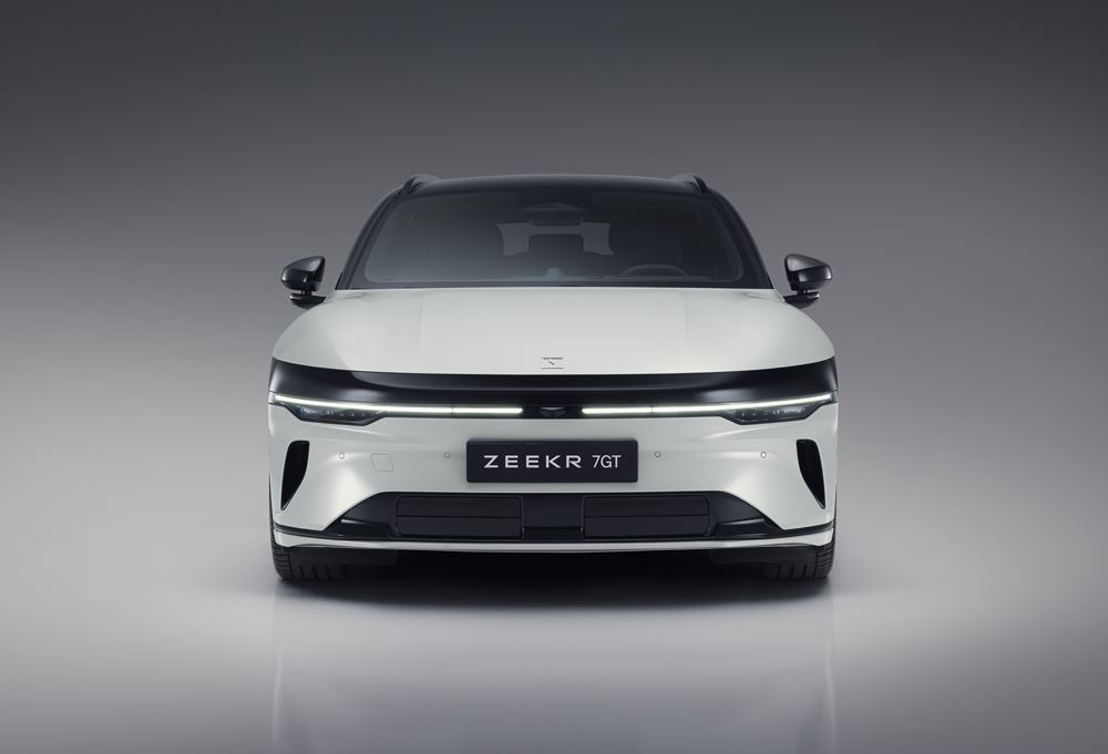 Le Grand Tourer électrique Zeekr 7GT arrive sur les routes françaises
