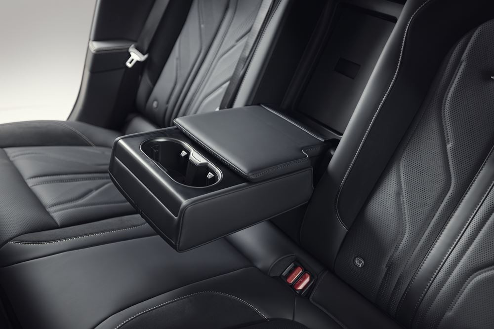 Le Grand Tourer électrique Zeekr 7GT arrive sur les routes françaises