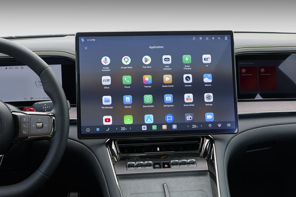 La grande routière technologique Denza Z9GT hybride rechargeable DM offre une flexibilité optimale sur longue distance