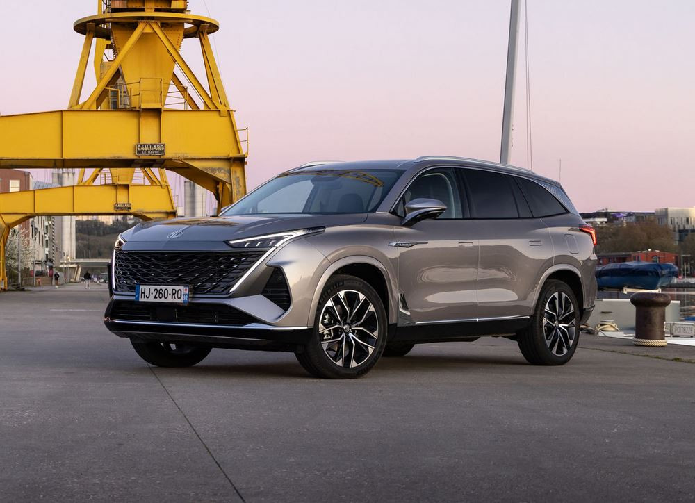 Le grand SUV MGS9 hybride rechargeable offre sept places sur trois rangées de sièges