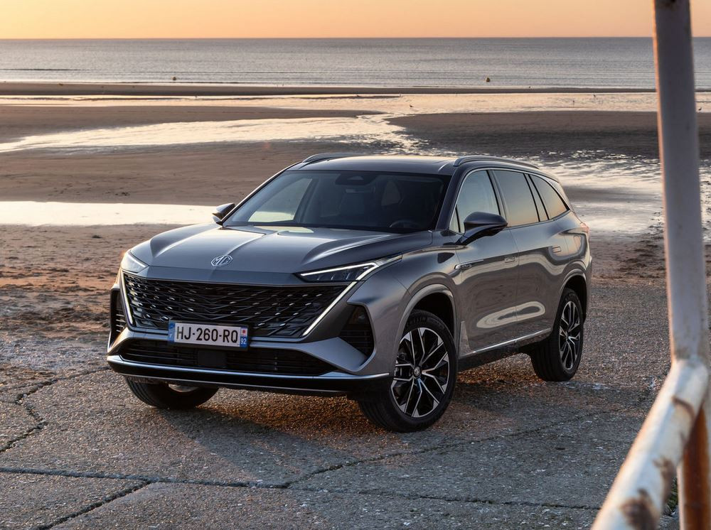Le grand SUV MGS9 hybride rechargeable offre sept places sur trois rangées de sièges