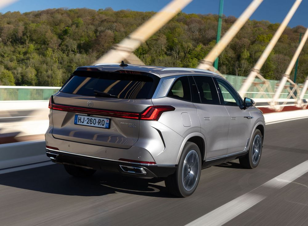 Le grand SUV MGS9 hybride rechargeable offre sept places sur trois rangées de sièges