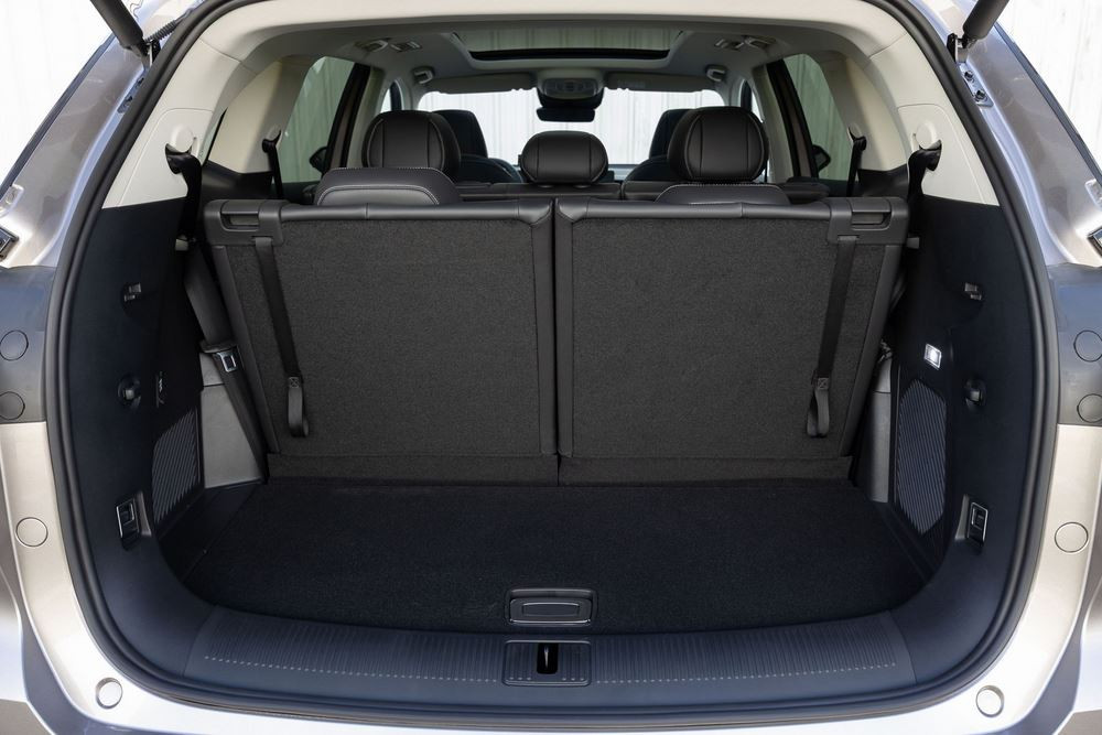 Le grand SUV MGS9 hybride rechargeable offre sept places sur trois rangées de sièges