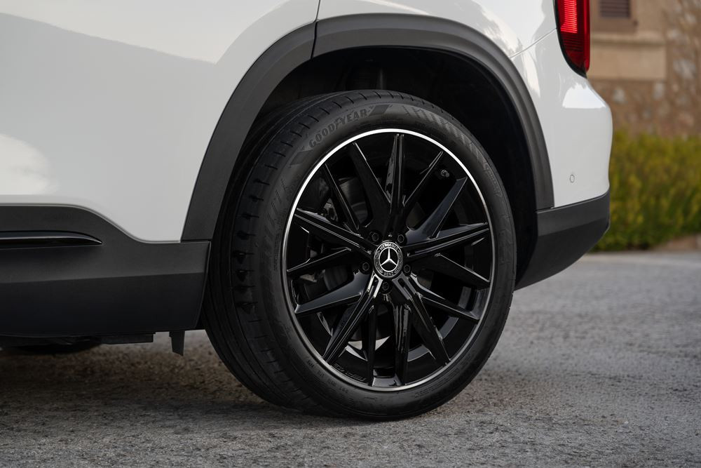 Le Mercedes-Benz GLB Electrique repose sur une architecture à 800 volts