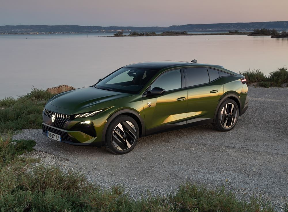 La Peugeot 408 au design Fastback affiche un caractère avant-gardiste
