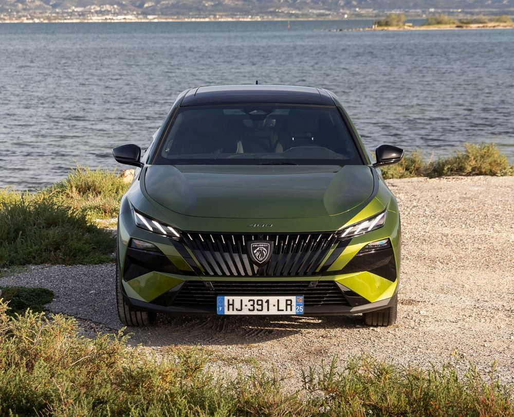 La Peugeot 408 au design Fastback affiche un caractère avant-gardiste