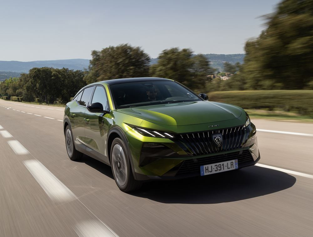 La Peugeot 408 au design Fastback affiche un caractère avant-gardiste