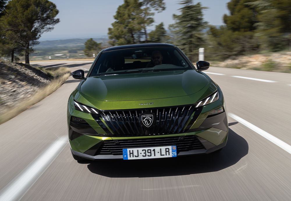 La Peugeot 408 au design Fastback affiche un caractère avant-gardiste