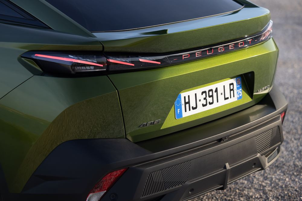 La Peugeot 408 au design Fastback affiche un caractère avant-gardiste