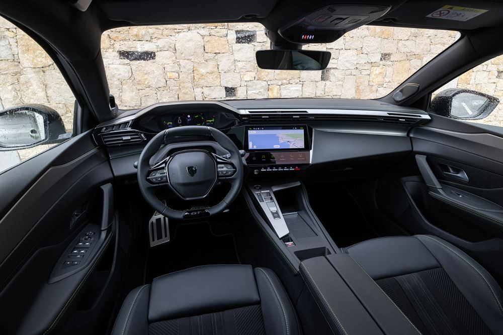 La Peugeot 408 au design Fastback affiche un caractère avant-gardiste