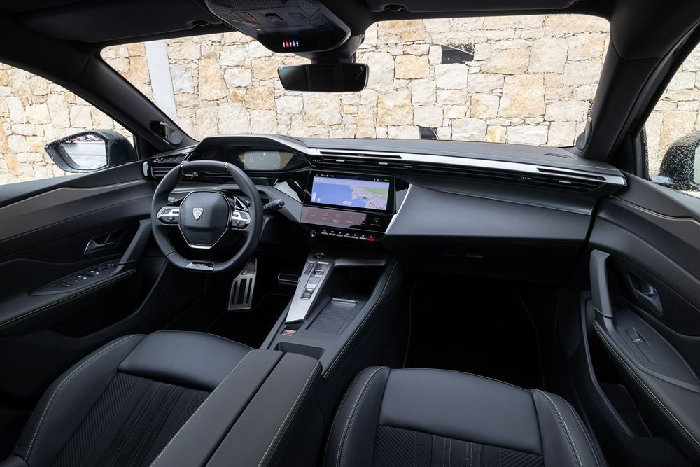 La Peugeot 408 au design Fastback affiche un caractère avant-gardiste