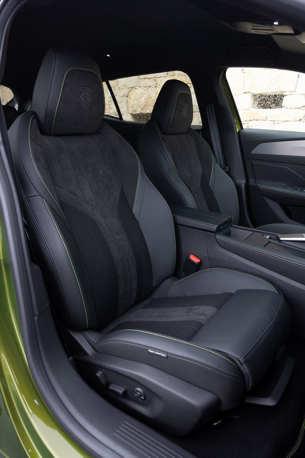 La Peugeot 408 au design Fastback affiche un caractère avant-gardiste