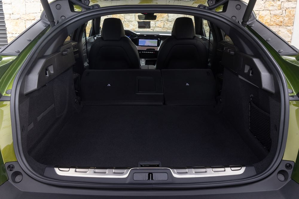 La Peugeot 408 au design Fastback affiche un caractère avant-gardiste