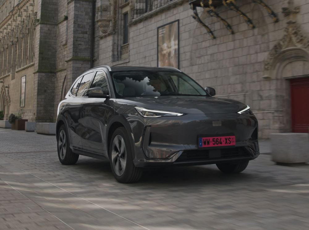 Le SUV compact électrique Geely E5 affiche une autonomie WLTP pouvant atteindre jusqu'à 475 km