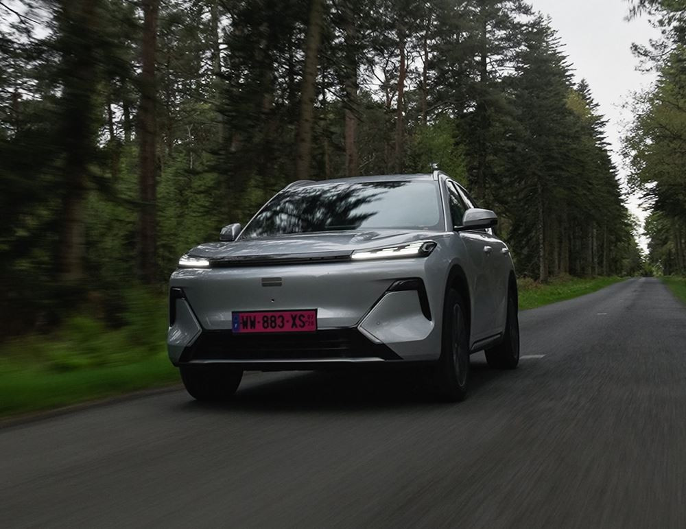 Le SUV de taille moyenne Geely Starray EM-i Super Hybride affiche une autonomie électrique WLTP jusqu'à 135 km