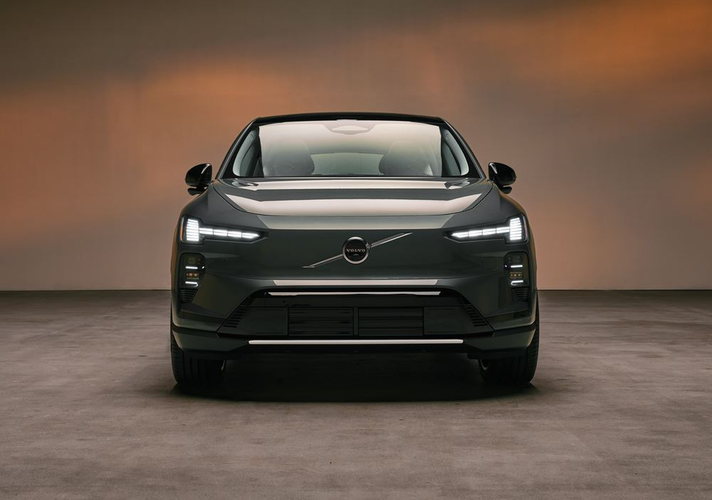 Le SUV électrique à transmission intégrale Volvo EX60 peut parcourir jusqu'à 810 km avec une charge