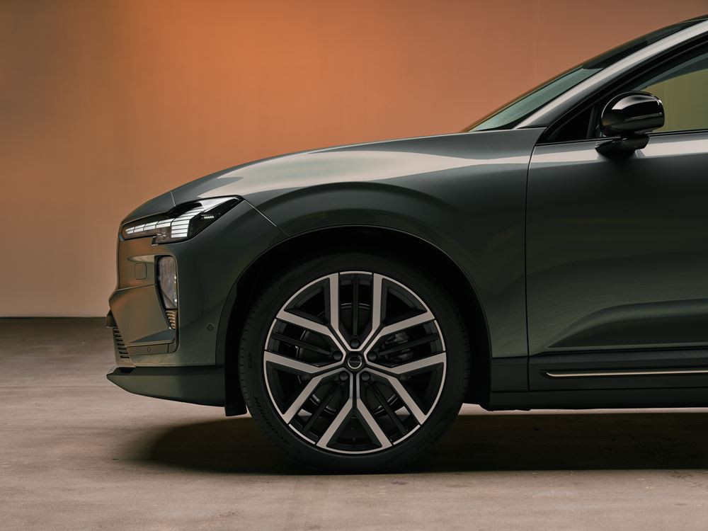 Le SUV électrique à transmission intégrale Volvo EX60 peut parcourir jusqu'à 810 km avec une charge