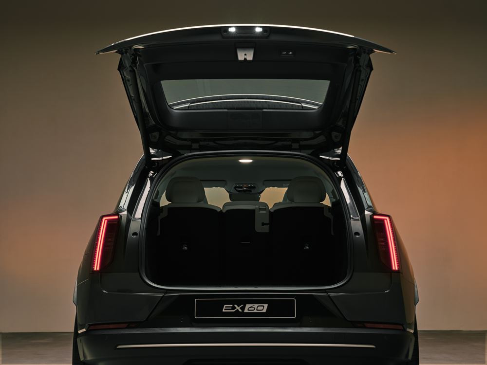 Le SUV électrique à transmission intégrale Volvo EX60 peut parcourir jusqu'à 810 km avec une charge