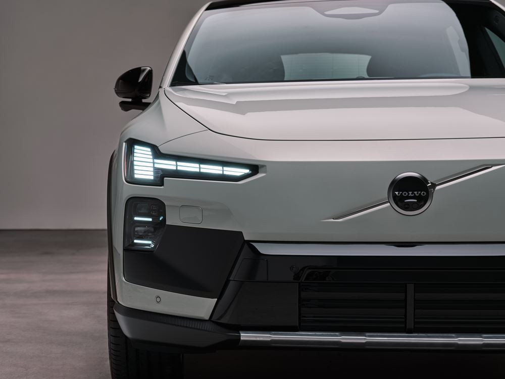 Le SUV électrique de taille intermédiaire Volvo EX60 Cross Country est conçu pour sortir des sentiers battus