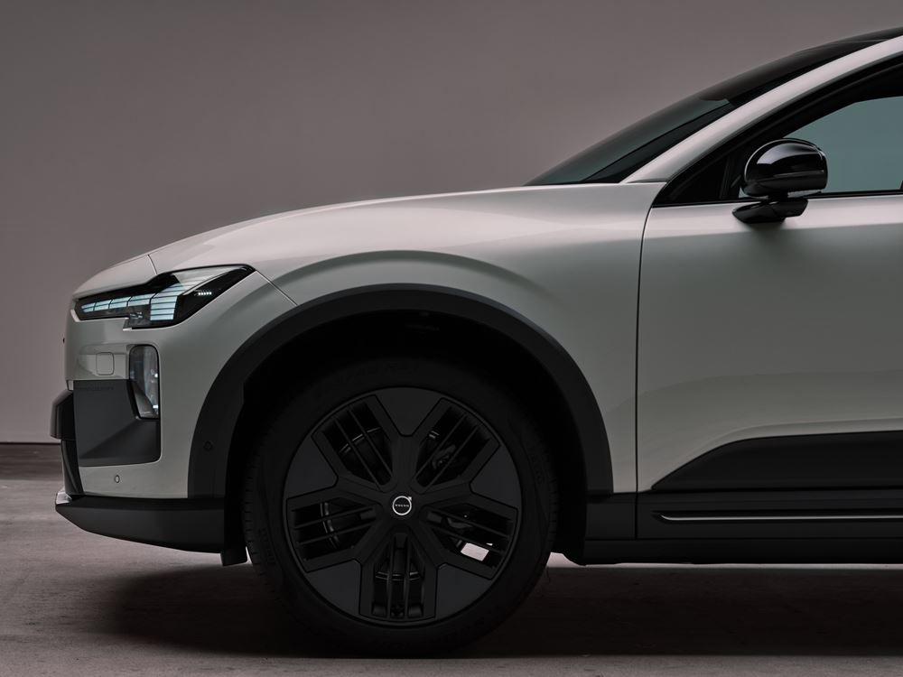 Le SUV électrique de taille intermédiaire Volvo EX60 Cross Country est conçu pour sortir des sentiers battus