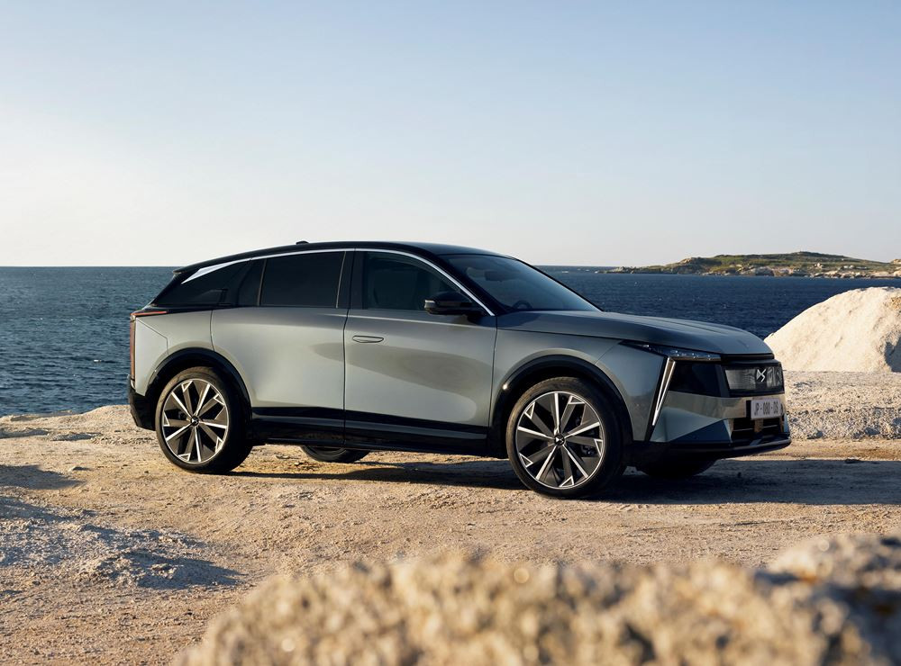 Le SUV électrique DS N°7 E-Tense FWD Long Range affiche jusqu'à 740 km d'autonomie WLTP