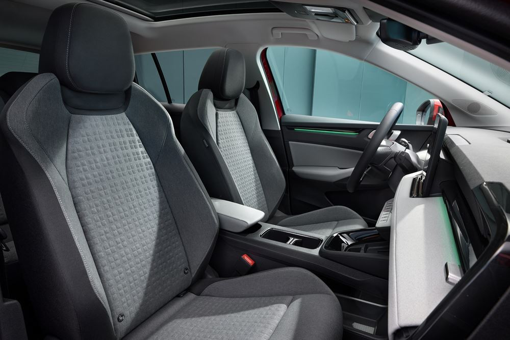 Le crossover urbain électrique Skoda Epiq adopte le langage stylistique Modern Solid