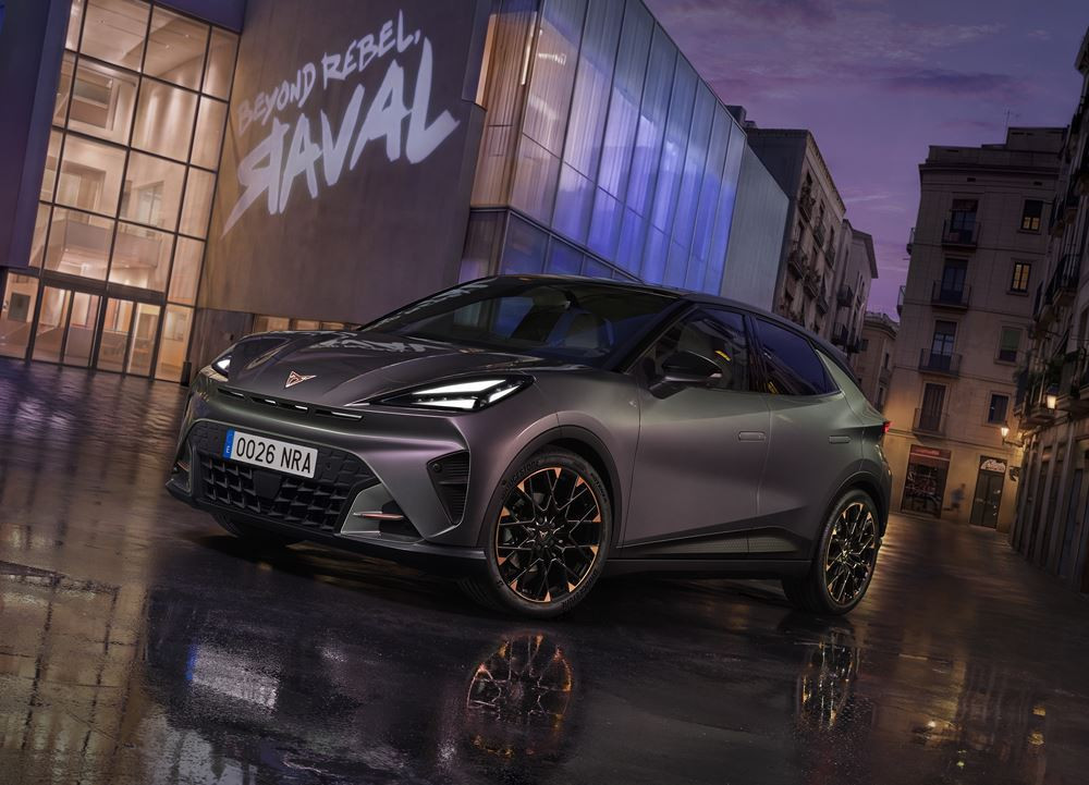 La citadine Cupra Raval incarne une interprétation radicale de la voiture électrique urbaine