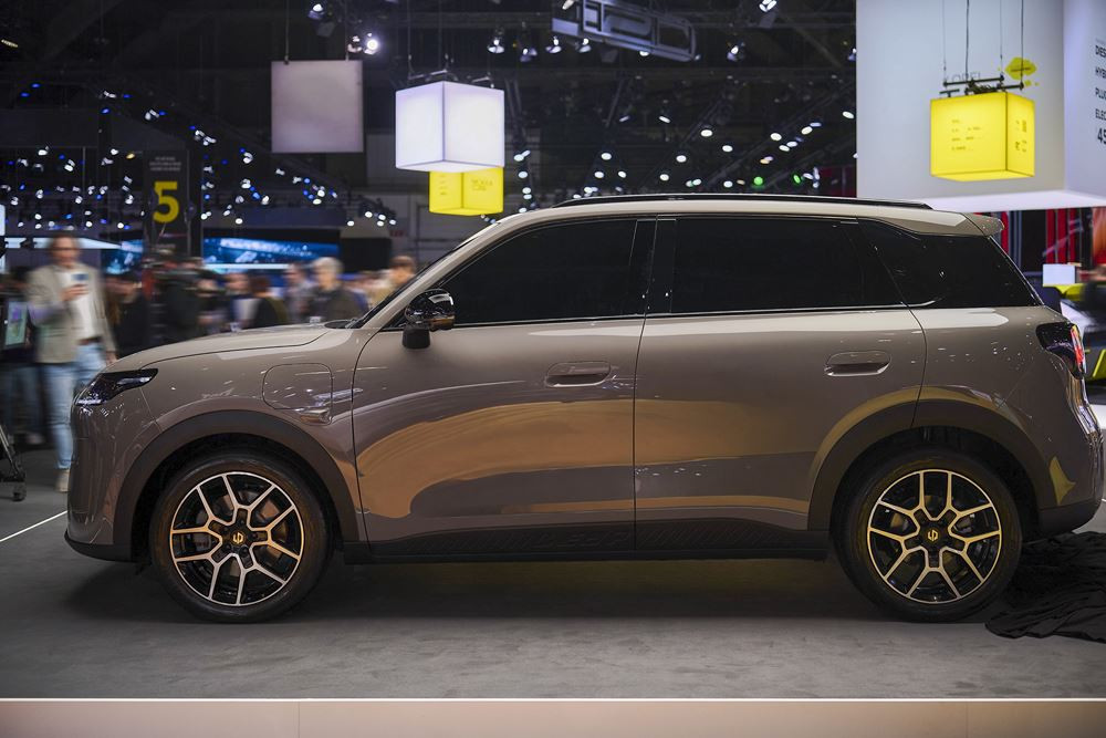 Le crossover urbain électrique Leapmotor B03X repose sur une nouvelle plateforme mondiale