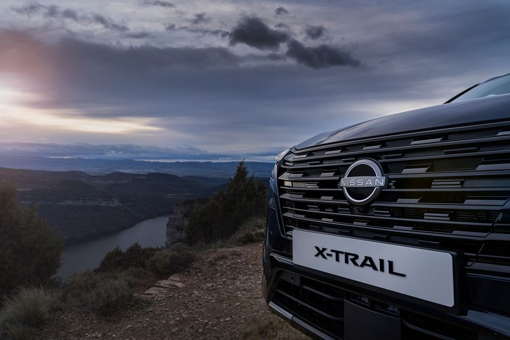 Le crossover familial Nissan X-Trail montre un esprit d'aventure robuste
