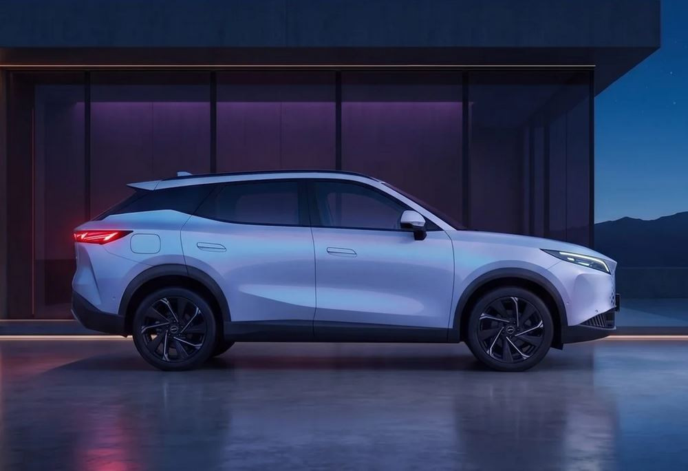 Le crossover hybride rechargeable Omoda 7 offre jusqu'à 90 km d'autonomie électrique